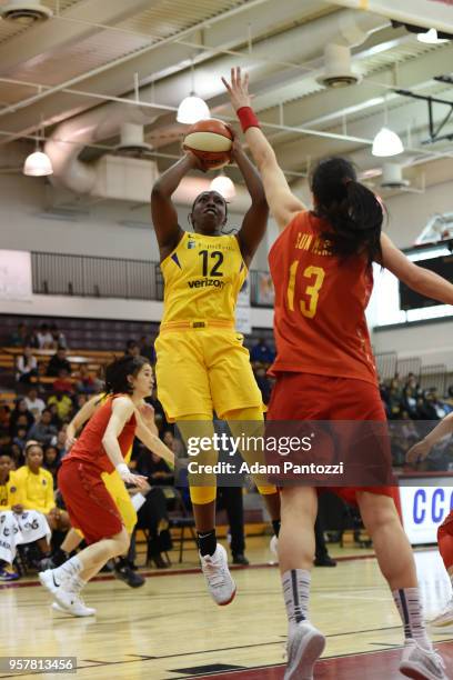 Chelsea Gray of the Los Angeles Sparks shoots the ball against the China National Team during a pre-season game on May 12, 2018 at Pasadena City...