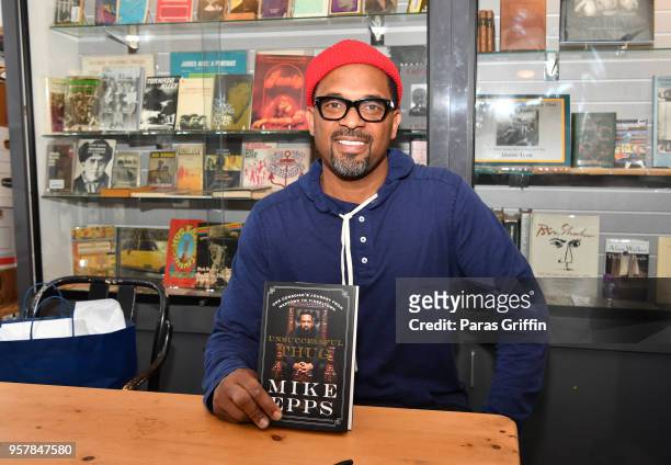 Actor/comedian Mike Epps promotes his latest book "Unsuccessful Thug" at A Cappella Books on May 12, 2018 in Atlanta, Georgia.