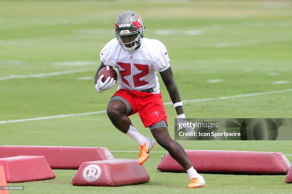 NFL: MAY 12 Buccaneers Rookie Minicamp