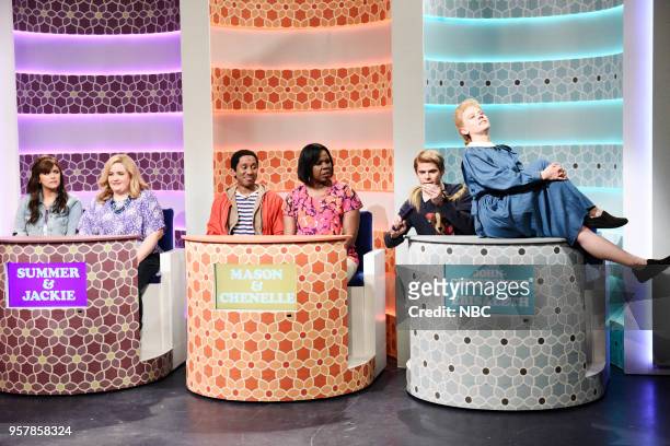 Amy Schumer" Episode 1745 -- Pictured: (l-r0 Cecily Strong as Summer, Aidy Bryant as Jackie, Chris Redd as Mason, Leslie Jones as Chenille, Mikey Day...
