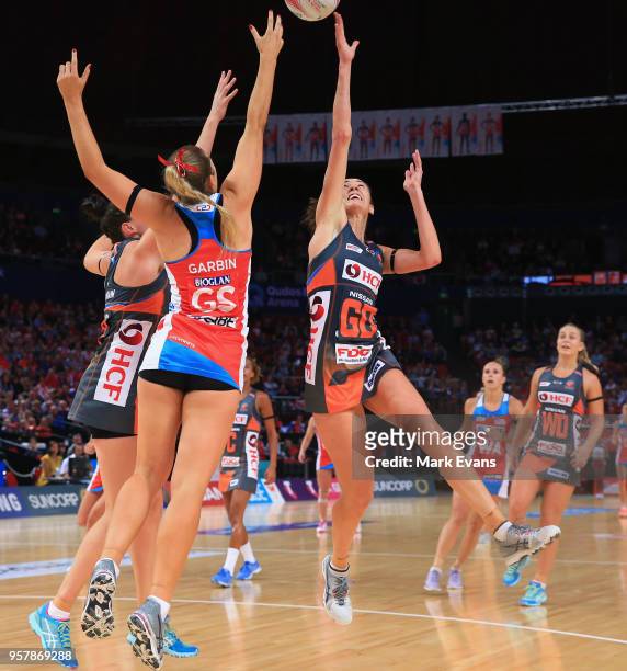 Bec Bulley of the Giants contests the ball with Sophie Garbin of the Swifts during the round three Super Netball match between the NSW Swifts and...