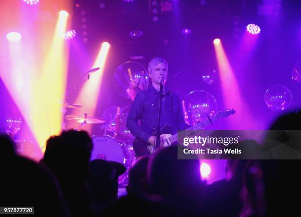 Matthew Caws of Nada Surf performs at the Teragram Ballroom on May 12, 2018 in Los Angeles, California.