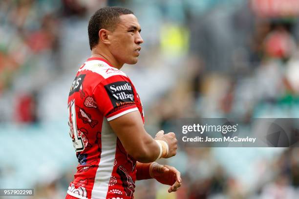 Tyson Frizell of the Dragons looks on during the round 10 NRL match between the South Sydney Rabbitohs and the St George Illawarra Dragons at ANZ...