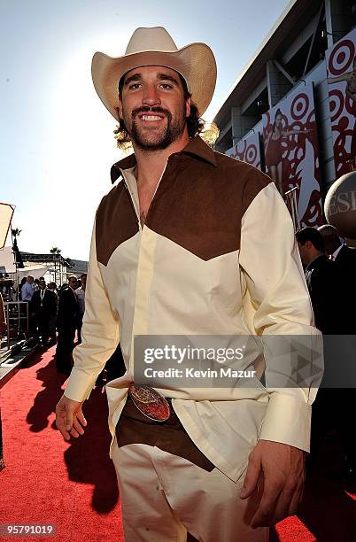 Player Jared Allen arrives on the red carpet at the 17th annual ESPY Awards held at Nokia Theatre LA Live on July 15, 2009 in Los Angeles,...