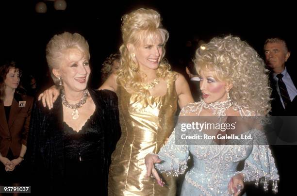 Actors Olympia Dukakis and Daryl Hannah and Musician Dolly Parton attend the "Steel Magnolias" Century City Premiere on November 9, 1989 at Cineplex...