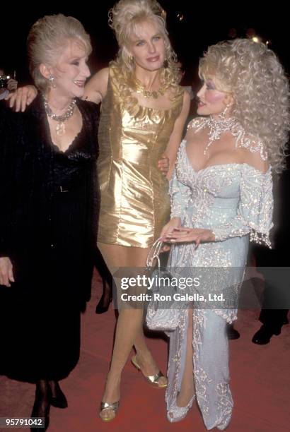 Actors Olympia Dukakis and Daryl Hannah and Musician Dolly Parton attend the "Steel Magnolias" Century City Premiere on November 9, 1989 at Cineplex...
