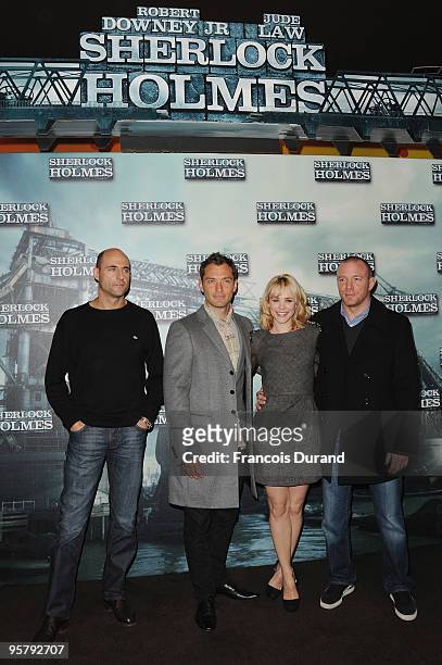 Actors Mark Strong, Jude Law, Rachel McAdams and director Guy Ritchie attend 'Sherlock Holmes' photocall at Cinema Gaumont Marignan on January 15,...