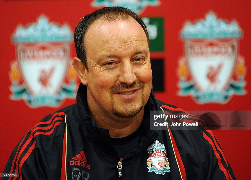 Maxi Rodriguez Signs For Liverpool FC