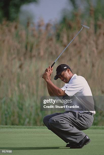 Tiger Woods of USA misses a putt during the 2001 Deutsche Bank SAP Open at St Leon Rot, in Heidelberg, Germany. \ Mandatory Credit: Stuart Franklin...