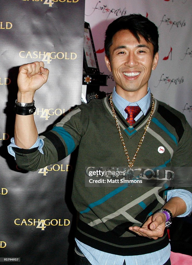 The Kari Feinstein Golden Globes Style Lounge - Day 1