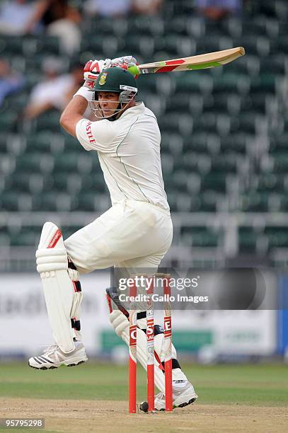 Jacques Kallis of South Africa in action during day 2 of the 4th Test match between South Africa and England from Bidvist Wanderers on January 15,...