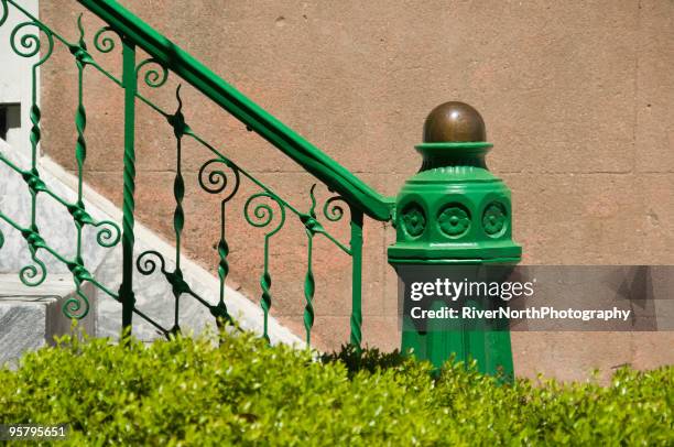verde baranda, hoteles de savannah, georgia - rivernorthphotography fotografías e imágenes de stock