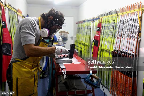 The service man of team Japan prepares ski prior the Women's 4 x 6km Relay in the e.on Ruhrgas IBU Biathlon World Cup on January 15, 2010 in...