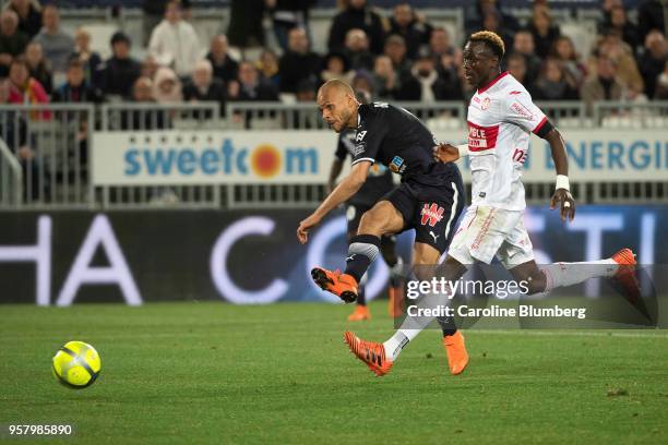 Martin Braithwaite of Bordeaux scores during the Ligue 1 match between Bordeaux and Toulouse at Stade Matmut Atlantique on May 12, 2018 in Bordeaux, .