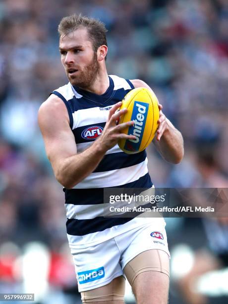 Stewart Crameri of the Cats in action during the 2018 AFL round eight match between the Collingwood Magpies and the Geelong Cats at the Melbourne...