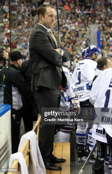 Head coach Teal Fowler of Mannheim is seen during the DEL Bundesliga match between EHC Eisbaeren Berlin and Adler Mannheim at O2 World stadium on...