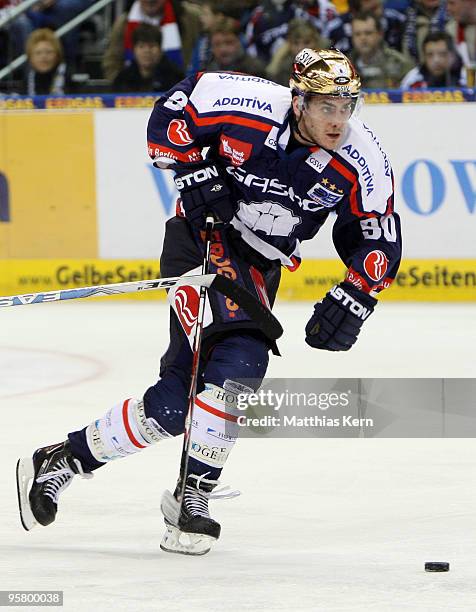 Constantin Braun of Berlin in action during the DEL Bundesliga match between EHC Eisbaeren Berlin and Adler Mannheim at O2 World stadium on January...