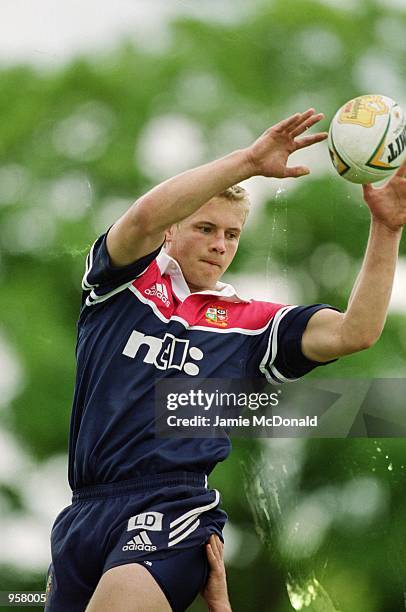 Leaping Trys Rugby 480 Rugby Player Leaping Up To Catch Ball Stock Photos, High-Res ...