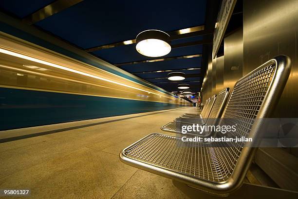 speed train with metal seat - in munich underground (l) - subway bench bildbanksfoton och bilder