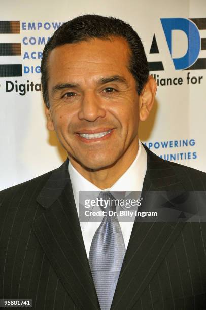 Mayor of Los Angeles, Antonio Villaraigosa attends the 2010 Digital Empowerment Summit On BROADBAND STIMILUS at University of Southern California on...