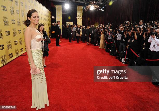 Actress Marion Cotillard arrives at the 15th Annual Critics' Choice Movie Awards held at the Hollywood Palladium on January 15, 2010 in Hollywood,...