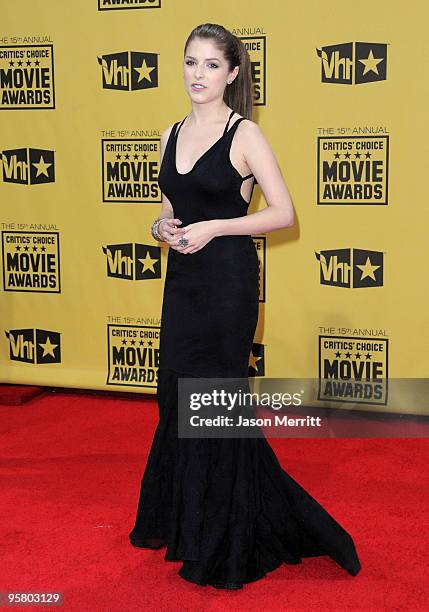 Actress Anna Kendrick arrives at the 15th annual Critics' Choice Movie Awards held at the Hollywood Palladium on January 15, 2010 in Hollywood,...