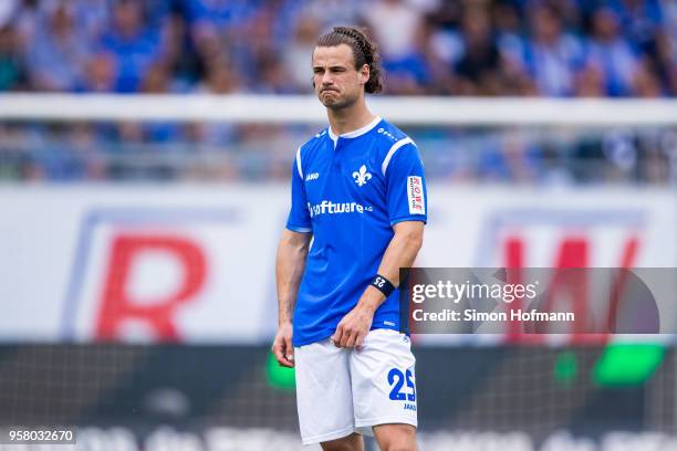 Yannick Stark of Darmstadt reacts during the Second Bundesliga match between SV Darmstadt 98 and FC Erzgebirge Aue at Jonathan-Heimes-Stadion am...