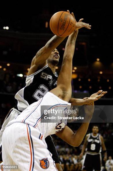 San Antonio Spurs v Charlotte Bobcats San Antonio Spurs v Charlotte Bobcats