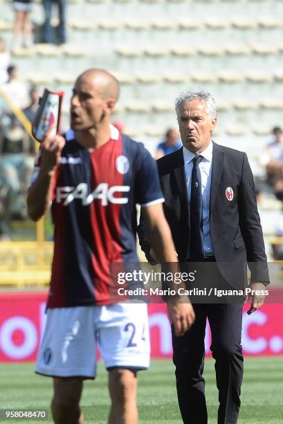 Roberto Donadoni head coach of Bologna FC looks dejected at the end of the serie A match between Bologna FC and AC Chievo Verona at Stadio Renato...