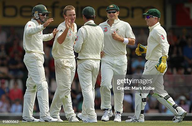 Ricky Ponting and Nathan Hauritz of Australia celebrate after taking the wicket of Danish Kaneria of Pakistan during day three of the Third Test...