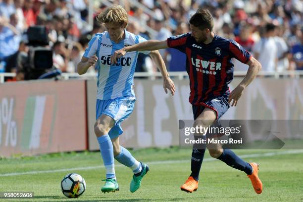 Dusan Basta of SS Lazio in action during the serie A match between FC Crotone and SS Lazio at Stadio Comunale Ezio Scida on May 13, 2018 in Crotone,...