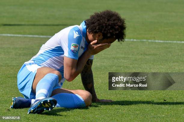Felipe Anderson of SS Lazio reacts during the serie A match between FC Crotone and SS Lazio at Stadio Comunale Ezio Scida on May 13, 2018 in Crotone,...