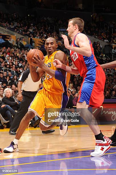 Kobe Bryant of the Los Angeles Lakers drives against Steve Novak of the Los Angeles Clippers at Staples Center on January 15, 2010 in Los Angeles,...