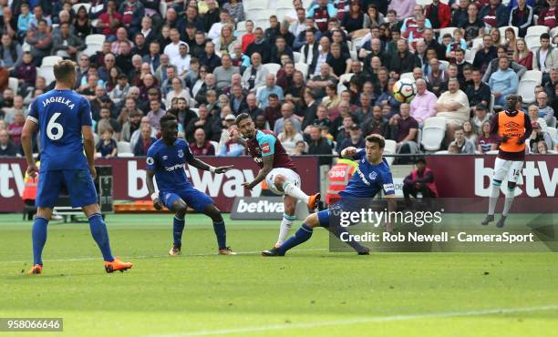 West Ham United's Manuel Lanzini scores his side's third goal during the Premier League match between West Ham United and Everton at London Stadium...