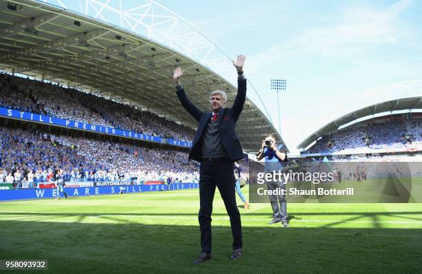 Arsenal manager Arsene Wenger acknowledges the Arsenal fans before the Premier League match between Huddersfield Town and Arsenal at John Smith's...