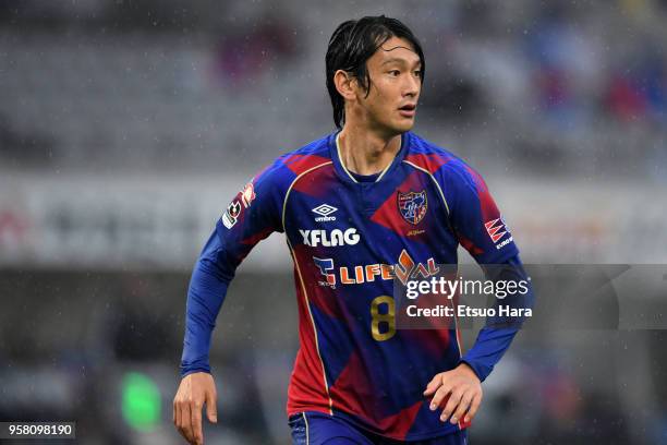 Yojiro Takahagi of FC Tokyo in action during the J.League J1 match between FC Tokyo and Consadole Sapporo at Ajinomoto Stadium on May 13, 2018 in...