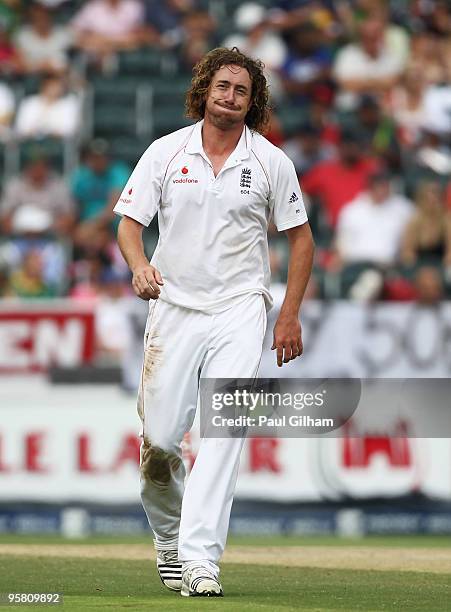 Ryan Sidebottom of England looks frustrated during day three of the fourth test match between South Africa and England at The Wanderers Cricket...