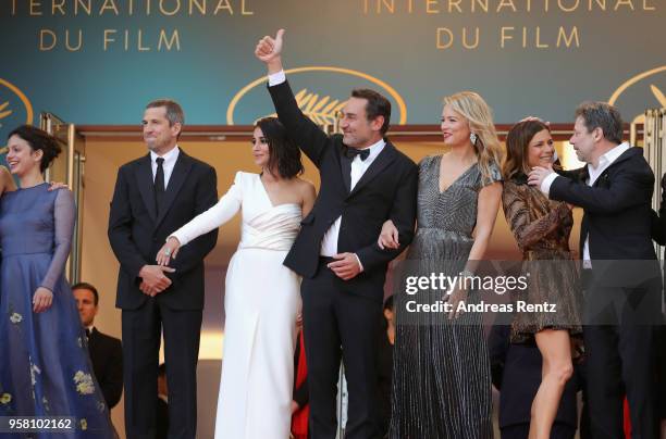 Noee Abita, Guillaume Canet, Leila Bekhti, director Gilles Lellouche giving the thumbs up, Virginie Efira, Marina Fois and Mathieu Amalric attend the...