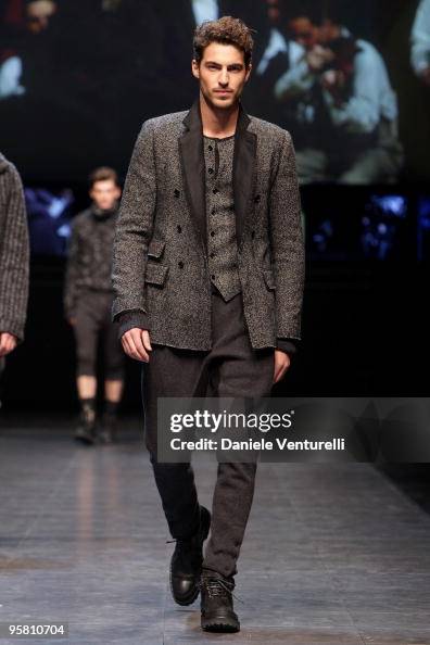 Dolce & Gabbana: Milan Fashion Week Menswear A/W 2010 Dolce & Gabbana: Milan Fashion Week Menswear A/W 2010