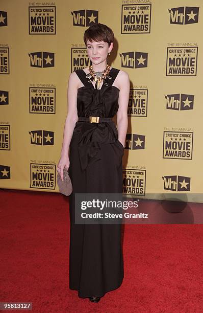 Actress Carey Mulligan arrives at the 15th annual Critics' Choice Movie Awards held at Hollywood Palladium on January 15, 2010 in Hollywood,...