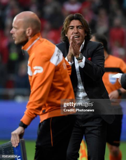 Ricardo Sa Pinto head coach of Standard Liege gestures during the Jupiler Pro League Play-Off 1 match between R. Standard de Liege and Club Brugge at...