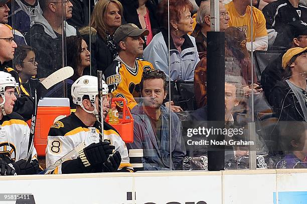 Matthew Perry watches the game between the Los Angeles Kings and the Boston Bruins on January 16, 2010 at Staples Center in Los Angeles, California.