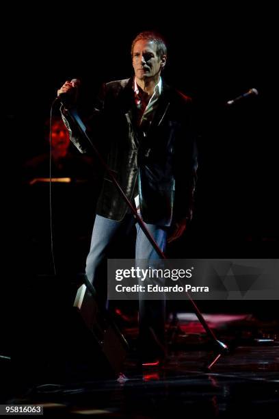 Michael Bolton performs at City Hall on January 16, 2010 in Madrid, Spain.