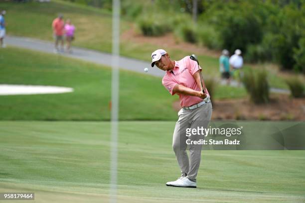 Danny Lee chips toward the sixth green during the final round of THE PLAYERS Championship on THE PLAYERS Stadium Course at TPC Sawgrass on May 13 in...