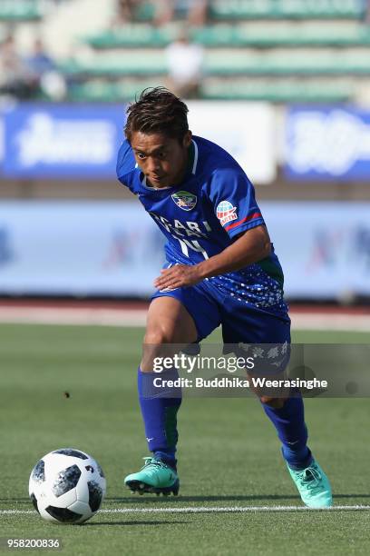 Ryuji Sugimoto of Tokushima Vortis in action during the J.League J2 match between Tokushima Vortis and Kyoto Sanga at Naruto Otsuka Sports Park...