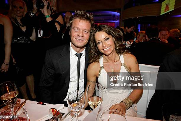 Host Oliver Geissen and wife actress Christina Plate attend the 37th German Filmball 2010 at the Hotel Bayerischer Hof on January 16, 2010 in Munich,...