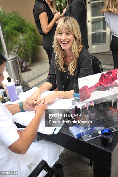 Cameron Richardson appears at day two of The InStyle Golden Globes Beauty Lounge 2010 at Four Seasons Hotel on January 16, 2010 in Beverly Hills,...