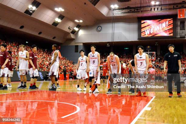 Kawasaki Brave Thunders players show dejection after their defeat in the B.League Championships quarter final game 2 between Chiba Jets and Kawasaki...