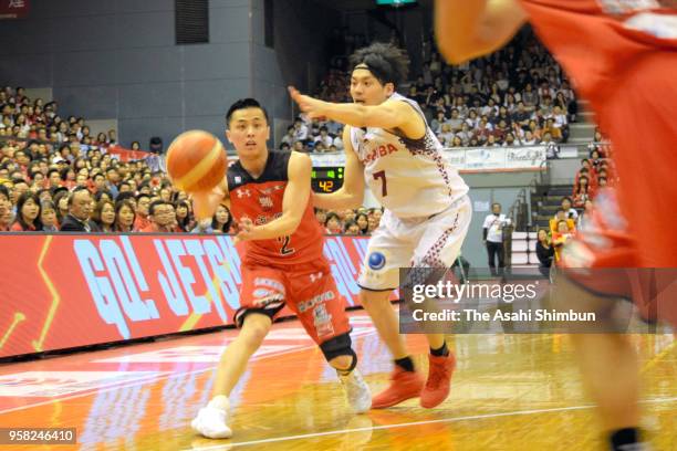 Yuki Togashi of Chiba Jets in action during the B.League Championships quarter final game 2 between Chiba Jets and Kawasaki Brave Thunders at...