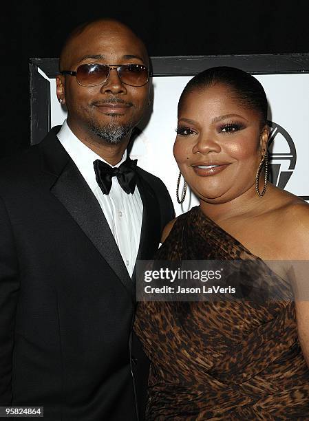 Actors Sidney Hicks and Mo'Nique attend the 35th annual Los Angeles Film Critics Association Awards at InterContinental Hotel on January 16, 2010 in...